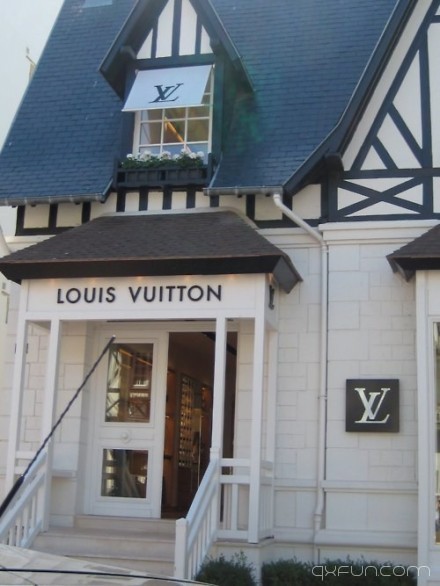 有见过这么可爱的LOUIS VUITTON店吗？